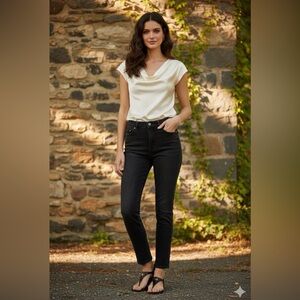 NWT Lauren by Ralph Lauren black relaxed‎ taper jeans size 6